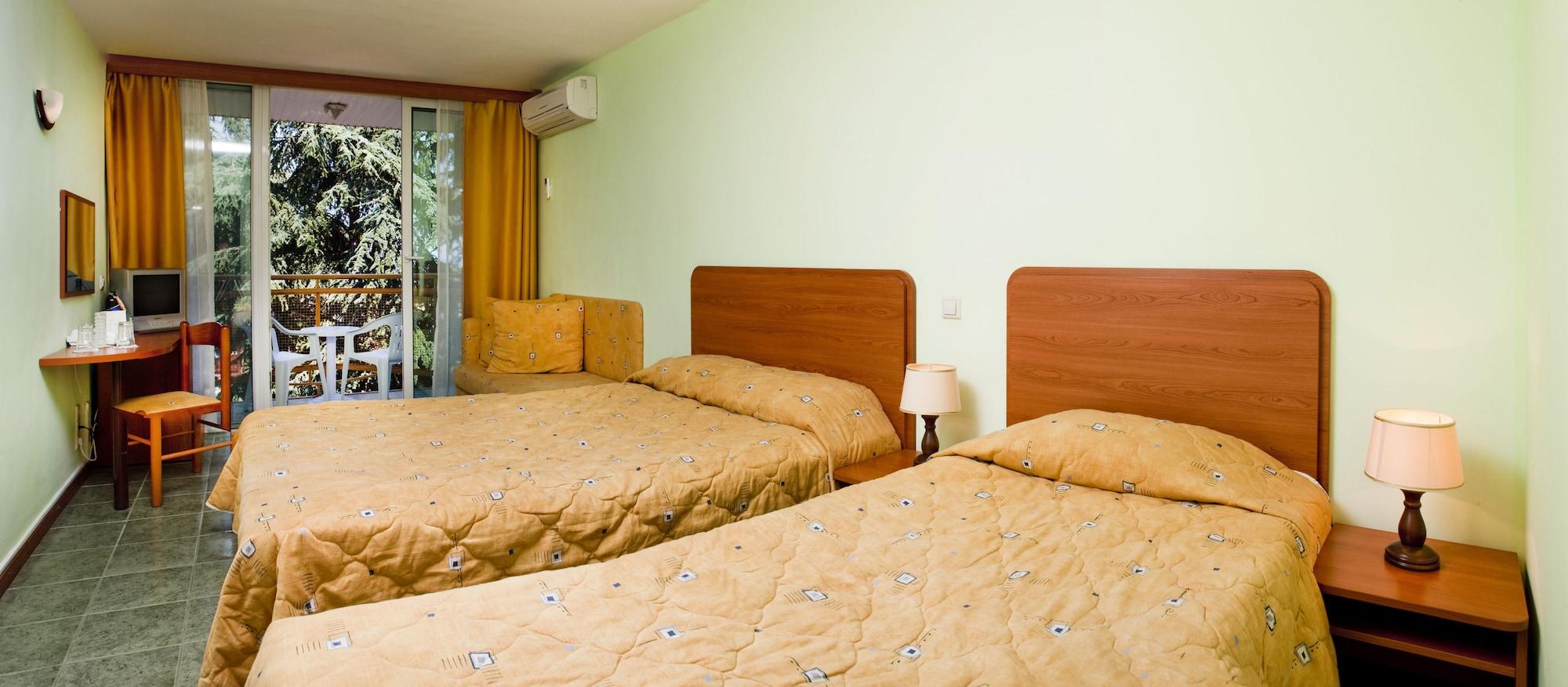Hotel Malibu Албена Экстерьер фото