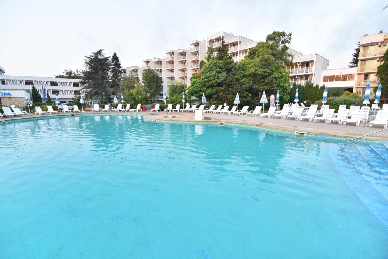 Hotel Malibu Албена Экстерьер фото
